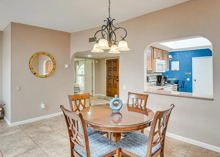 Quiet Townhome W/ Mountain Views In Valley Holiday home *